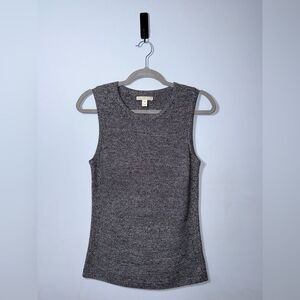 Dana Buchman Women’s sleeveless Gray Knit Top Size Small EUC